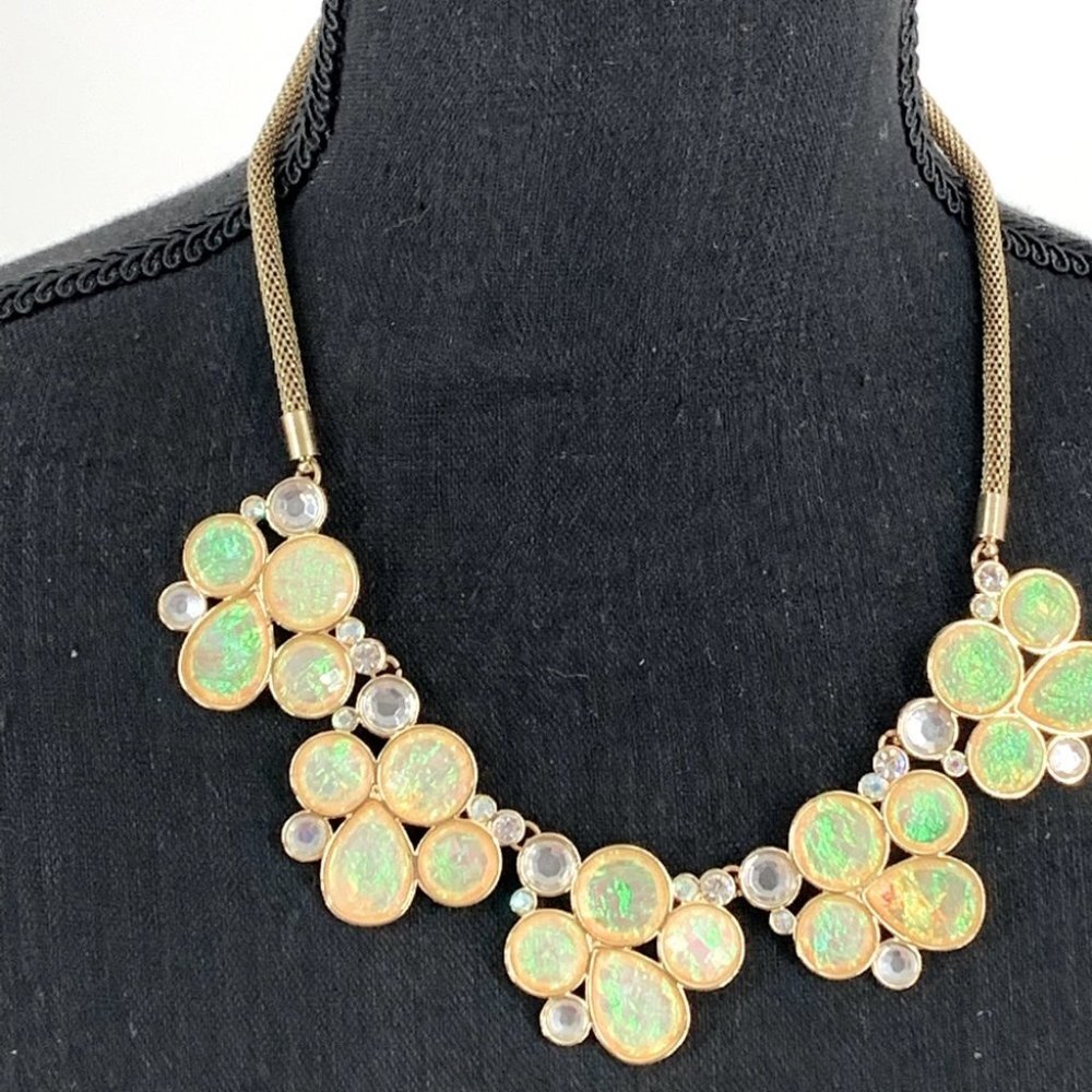 🌞 Jeweled necklace